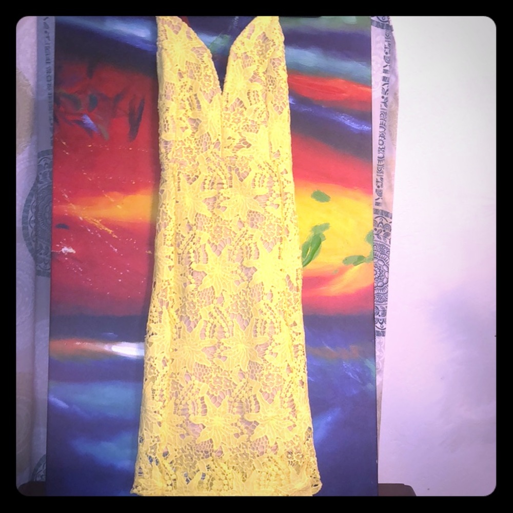 💛Strappy Yellow Deep Plunge Dress💛